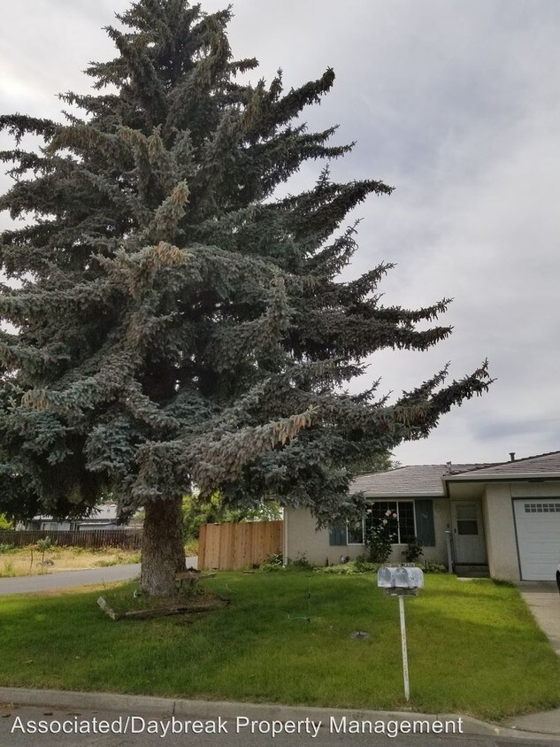 Foto principal - 226 S 64th Ave