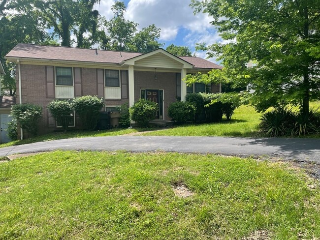 Coming Soon! 4 BR/2BA | Newly Renovated Single Family Home | 2-Car Garage Parking | Lots of storage! - Coming Soon! 4 BR/2BA | Newly Renovated Single Family Home | 2-Car Garage Parking | Lots of storage!