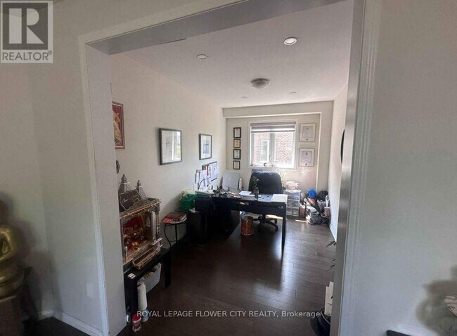 Building Photo - 14 Iguana Trail