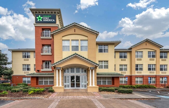 Building Photo - Furnished Studio-Orlando - Southpark - Com...