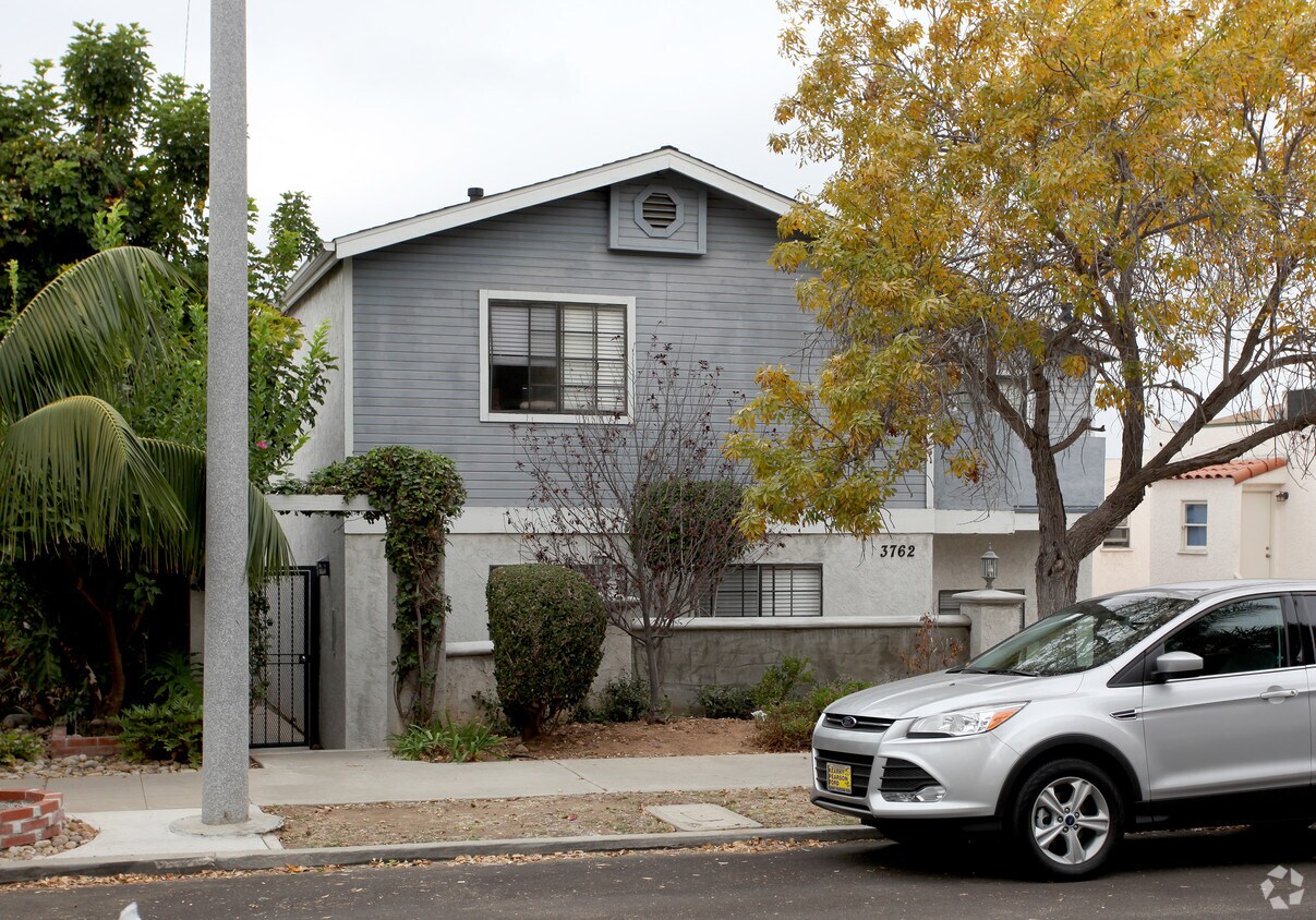 Foto del edificio - 3762 Villa Ter