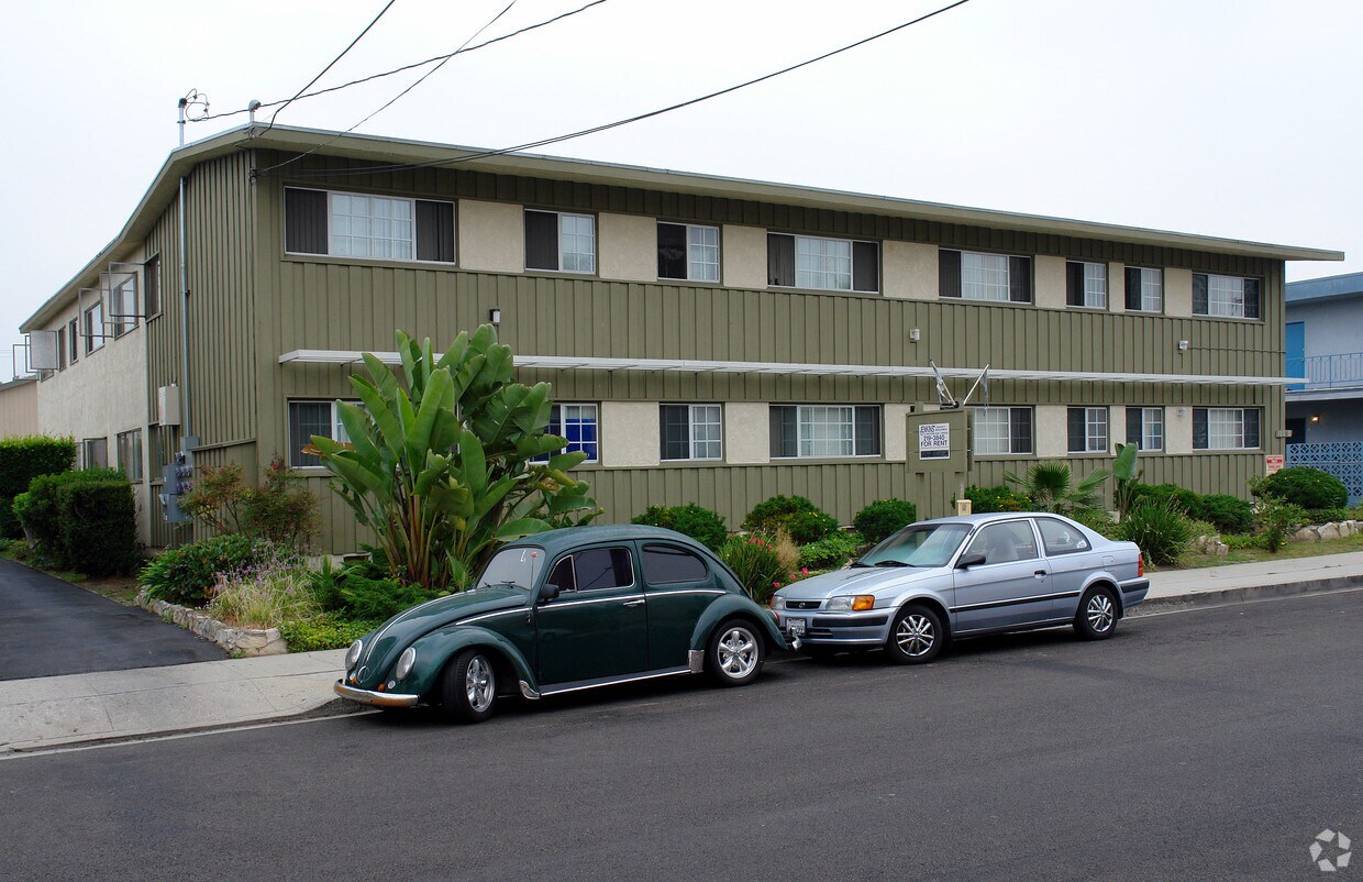 Foto del edificio - 12202 Manor Dr