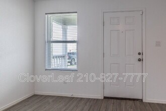 Building Photo - 2822 Millikan Dr