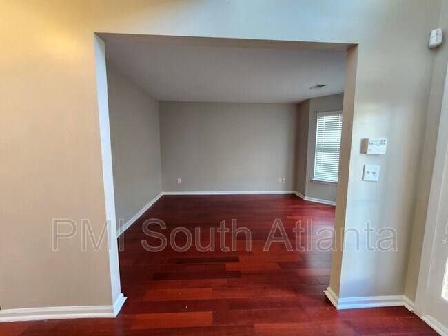 Building Photo - 11667 Bruce Dr