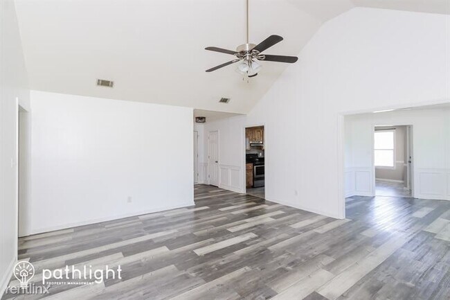 Building Photo - 3 br, 2 bath House - 4735 Savannah Ln