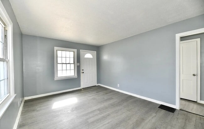 Foto del edificio - 3910 E 34th St