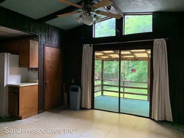 Building Photo - 4 br, 2 bath House - 160 Highland Avenue