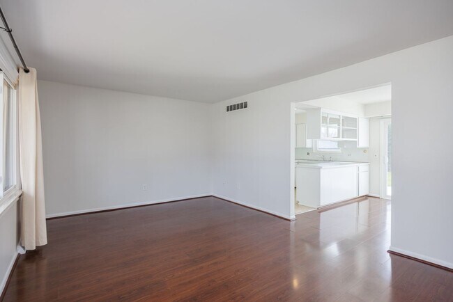 Foto del edificio - 1717 Nakota Rd