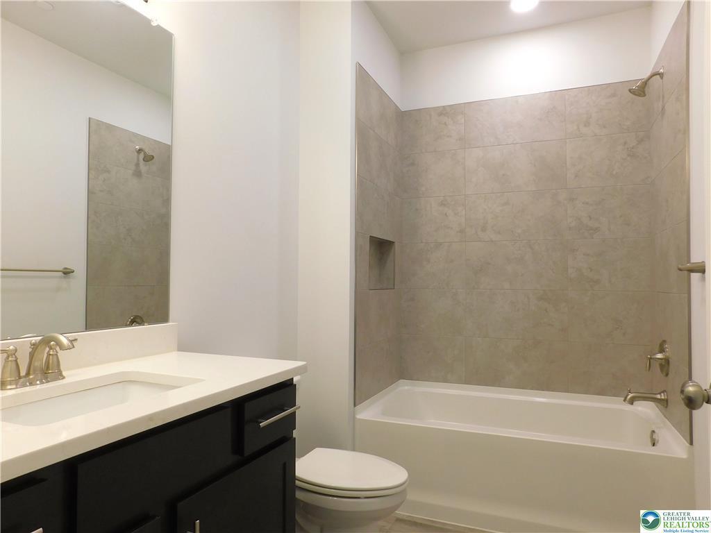 Linford Place Apartments photo 2