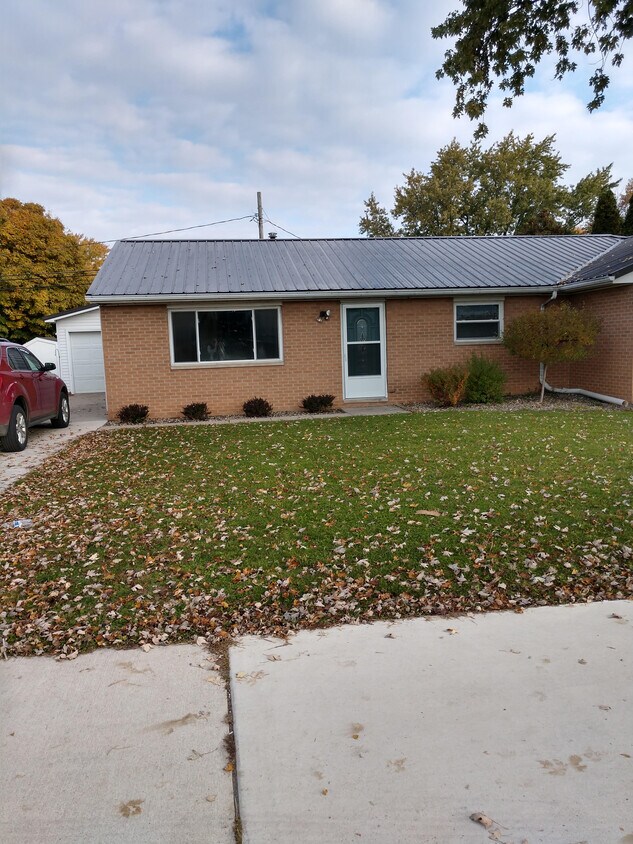 102 W. Park Drive, Archbold, OH 43502 Townhome Rentals in Archbold OH