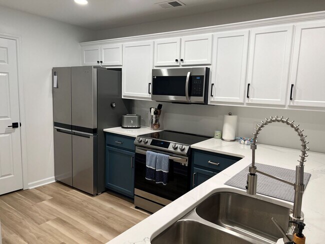 Foto del edificio - 1620 Goley Hewett Rd