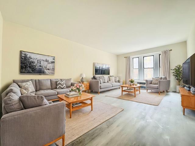 Foto principal - 1 bedroom in New York NY 10025