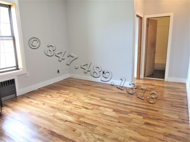 Building Photo - 1140 St Johns Pl