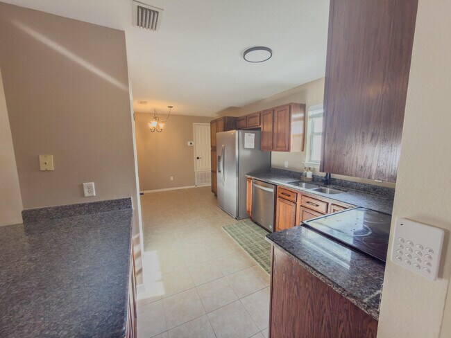 Foto del edificio - 7304 Gordon Evans Rd