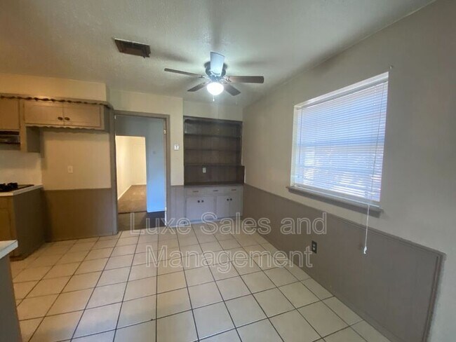 Foto del edificio - 602 Royal Ave