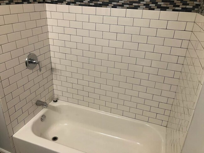 Foto del edificio - 7542 Brown Ave