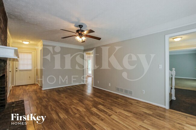 Foto del edificio - 6936 Deshon Ridge Dr