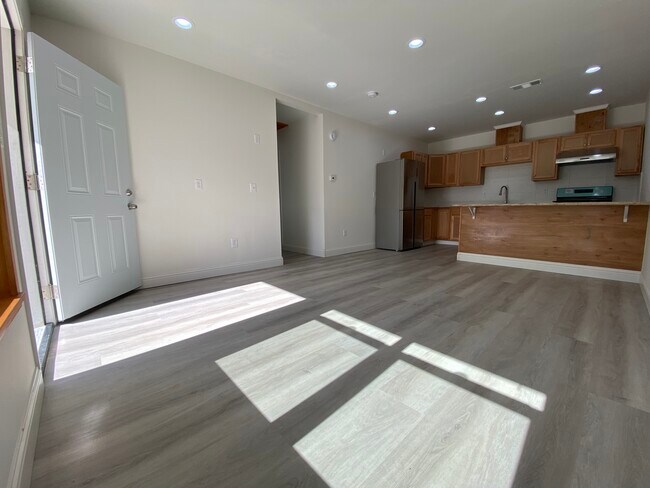 Building Photo - 2019 San Antonio Ave