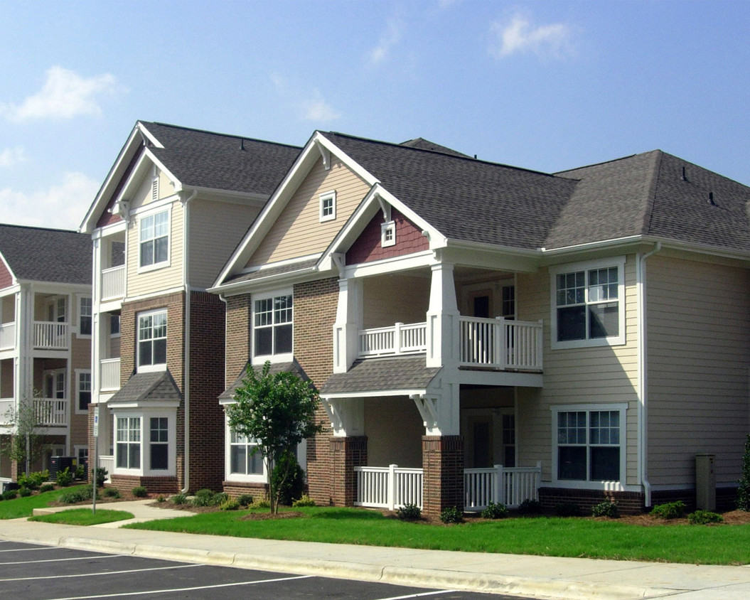 Nia Point Apartments Exterior - Nia Point