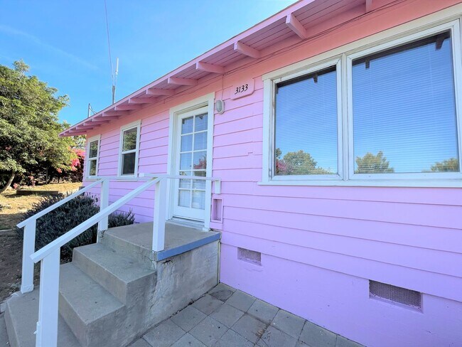 Building Photo - 3133 W Telegraph Rd