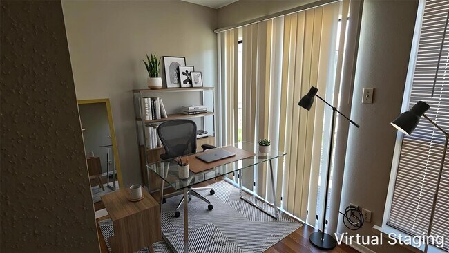 Foto del edificio - 6633 W Airport Blvd