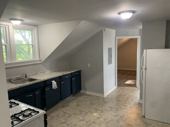 Foto del edificio - 529 E 33rd St