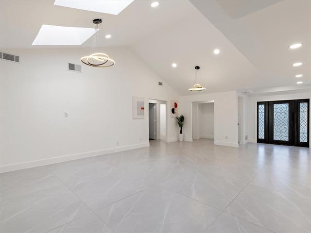 Building Photo - 4321 Cobblers Ln