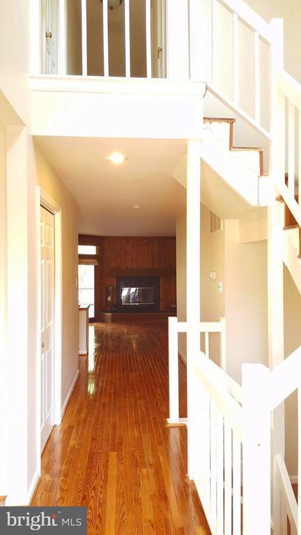 Primary Photo - 4021 Lake Glen Rd