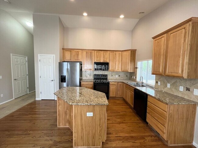 Building Photo - 5236 Sagebrush St