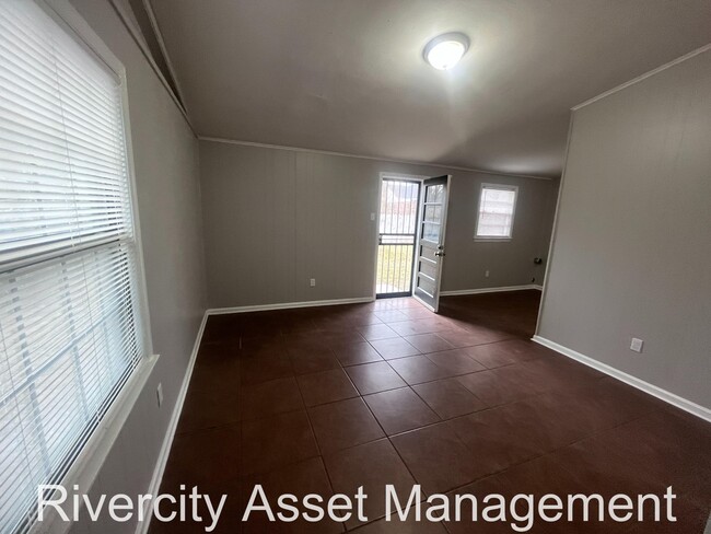 Building Photo - 1316 E Raines Rd