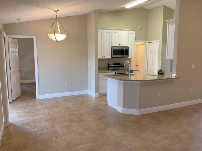 Foto del edificio - 2365 Shady Oak Rd