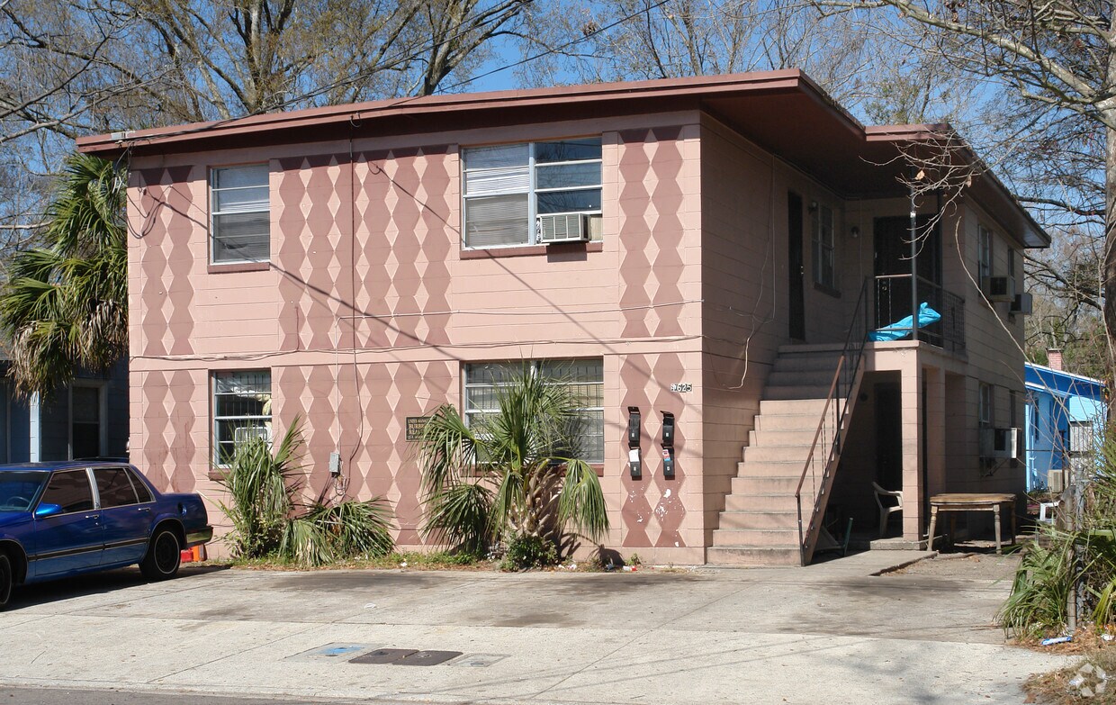 Primary Photo - 1625 26th St