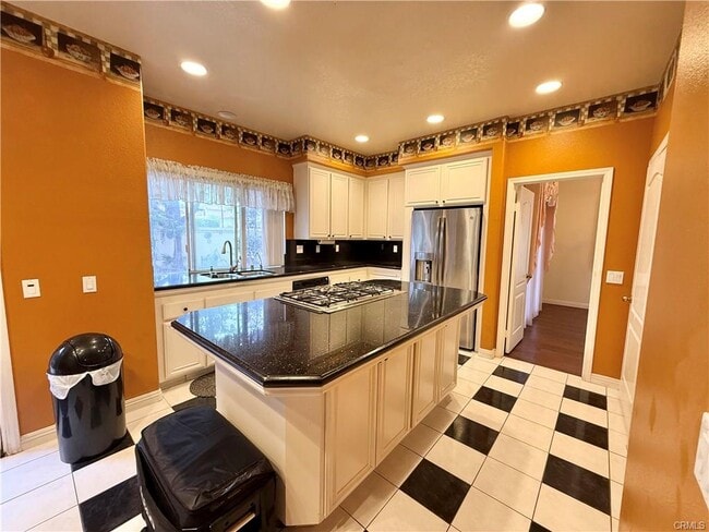 Building Photo - 31 Wakonda