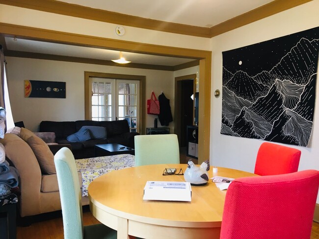 Foto del edificio - 305 Maryland St