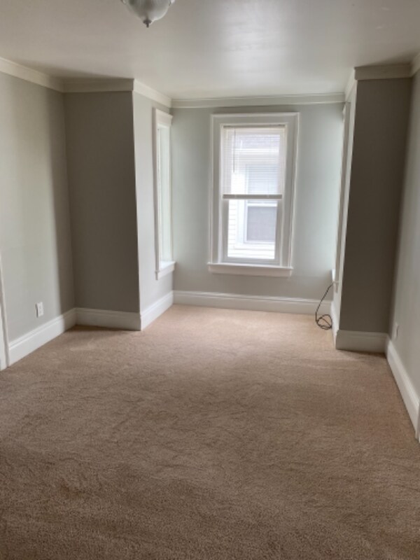 14 Myron Ave, Kenmore, NY 14217 Room for Rent in Kenmore, NY