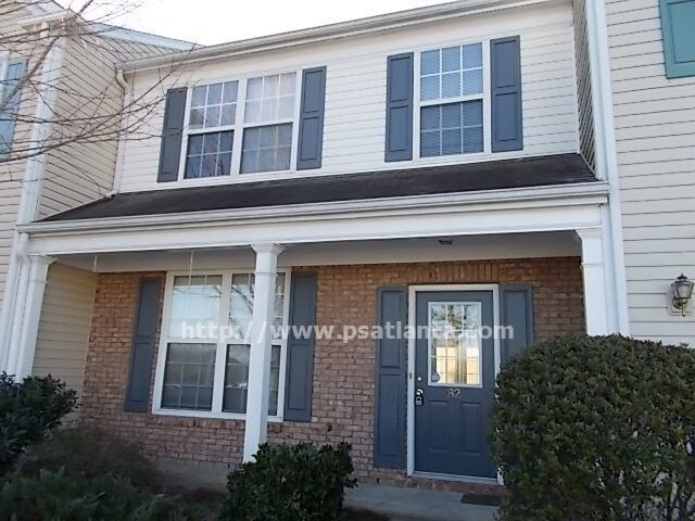 Building Photo - 82 Highoak Dr NE