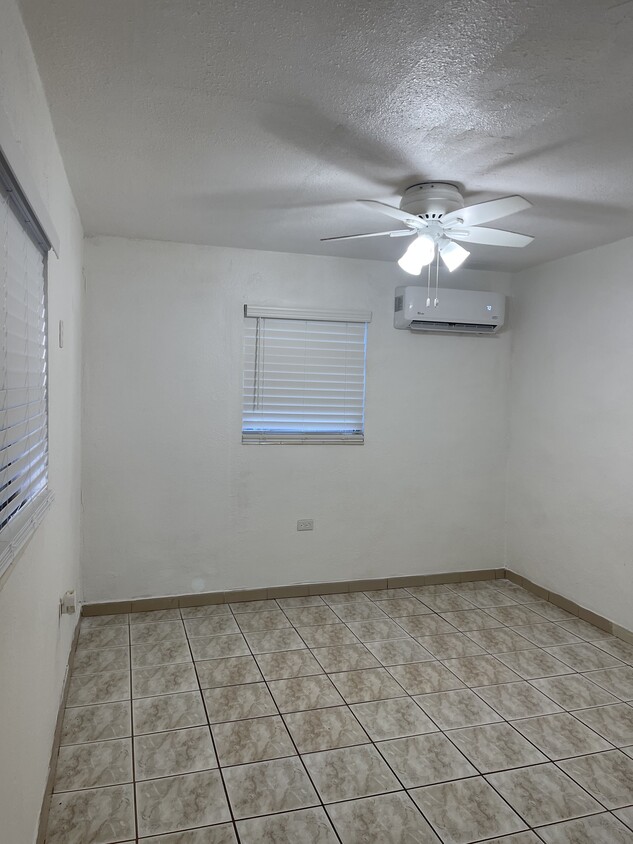 Primary Photo - 1405 NW 121st St