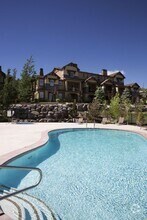 Building Photo - 768 W Holliday Dr