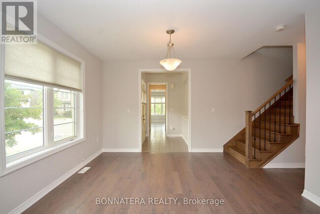 Building Photo - 3182 Daisy Way