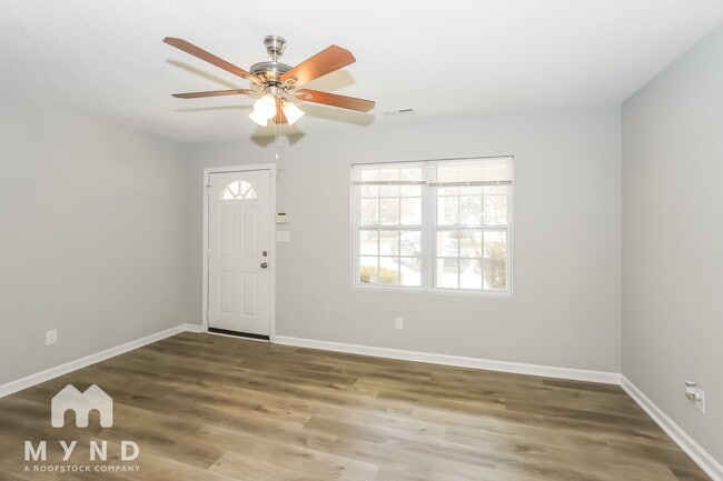Foto del edificio - 2309 Blue Hampton Ln