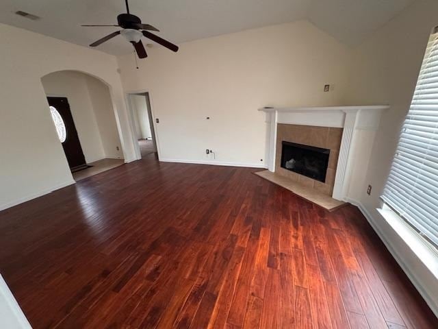 living room at an angle - 31 Farestone Cv