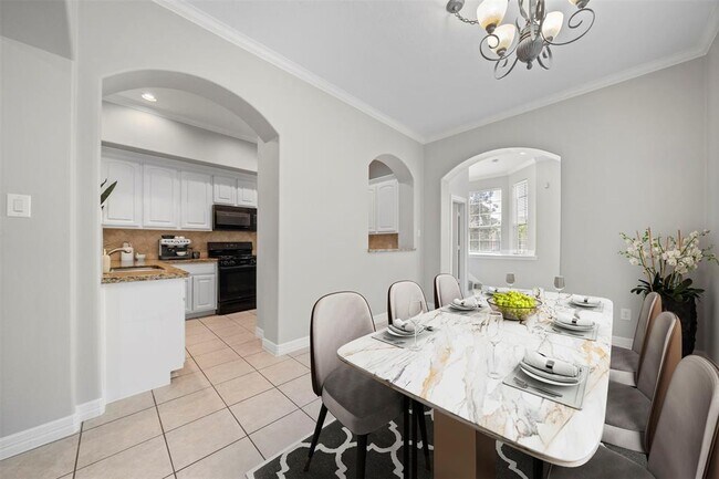 Foto del edificio - 13611 Brookbluff Ln