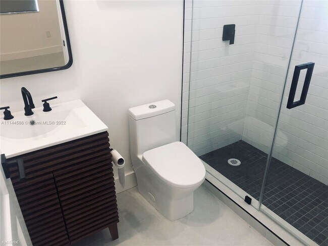 Foto del edificio - 3 br, 2 bath House - 5447 NW 4th Ave