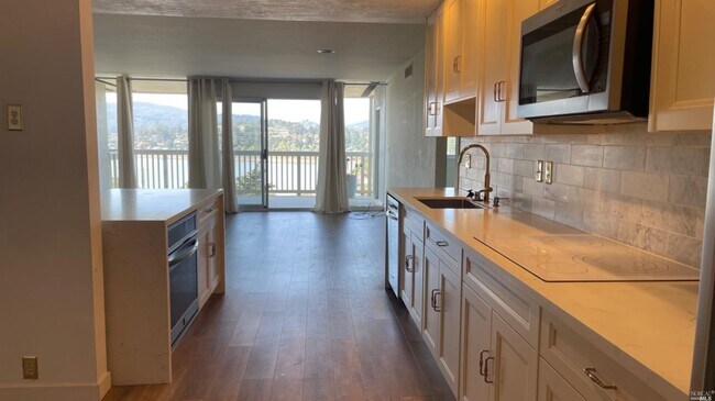 Foto del edificio - 18 Janet Way