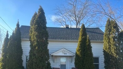 Building Photo - 410 Ivanhoe Rd