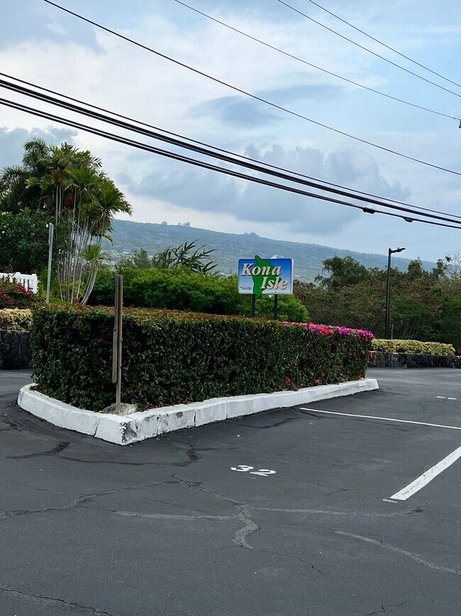 Building Photo - Furnished 1 bedroom 1 bath condo
