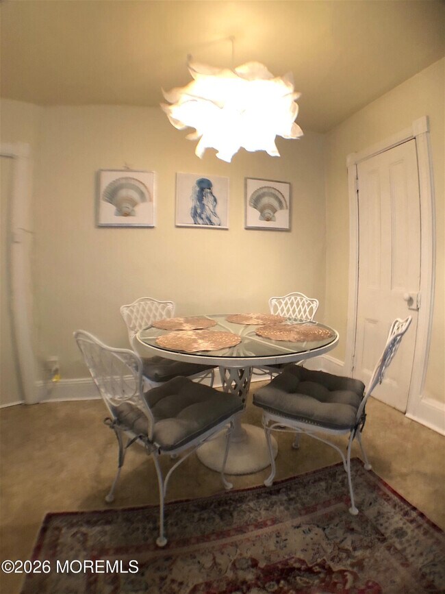 Foto del edificio - 610 1st Ave