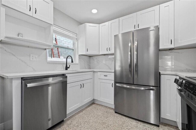 Foto del edificio - 540 32nd St S