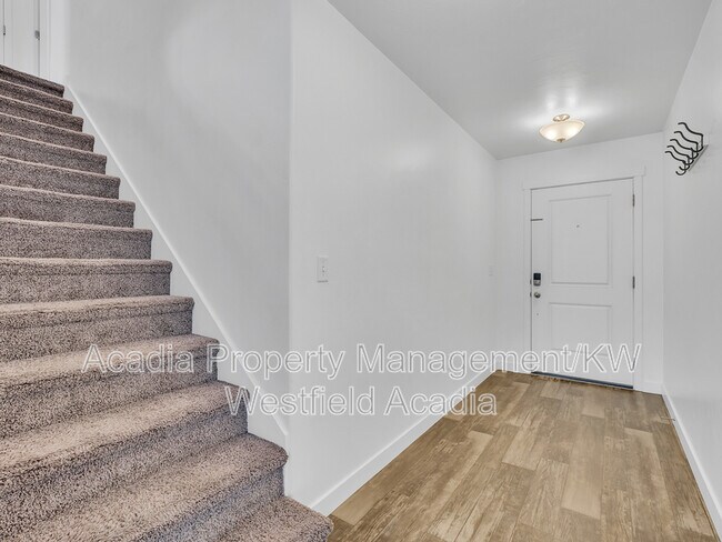 Building Photo - 98 E Harmony Ct