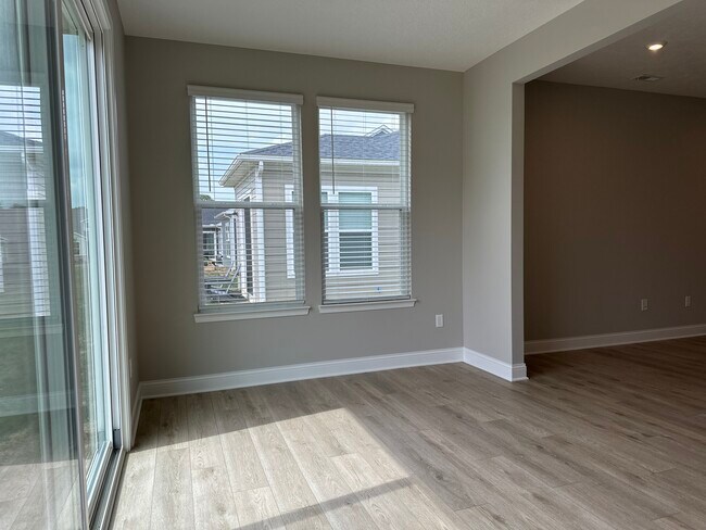 Foto del edificio - 1254 Fairstone Dr